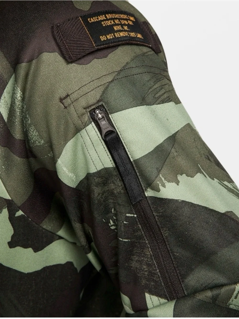 Men's Performance Hoodie in Olive Camo